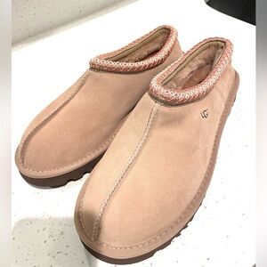 UGGS TAZMAN II  SIZE 13 BRAND NEW NEVER WORN